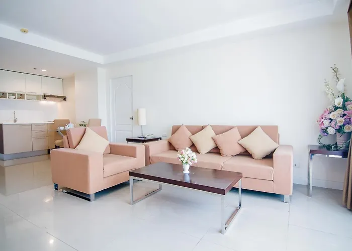 Romance Bangna Aparthotel