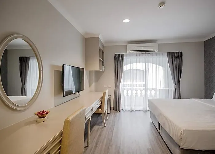 Romance Bangna Aparthotel