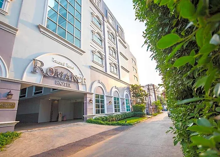 Romance Bangna Aparthotel 3*